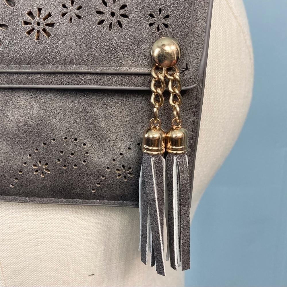𝅺avenue 9 Mini Laser Cut Tassel Accent Crossbody - Picture 4 of 16